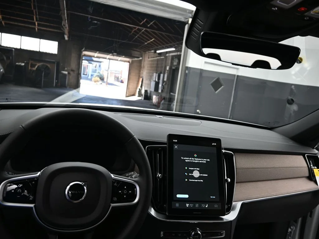 Used 2026 Crystal White Volvo Core image 11