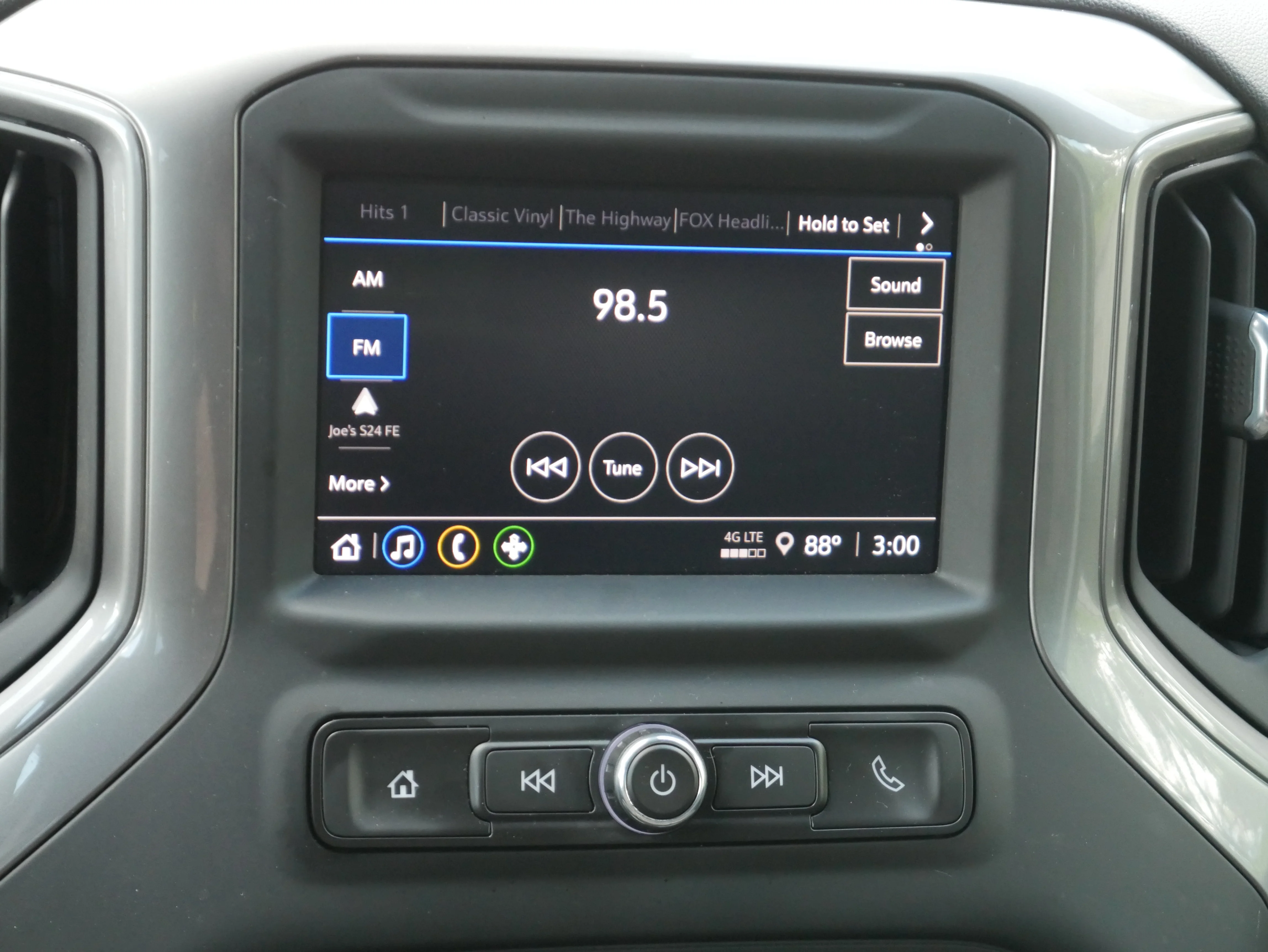2023 Chevrolet Silverado 1500 Custom - Photo 17