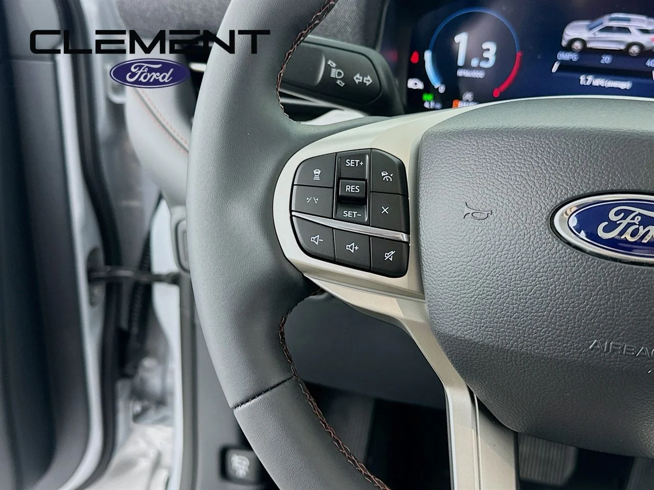 New 2026 Space White Metallic Ford Active image 15