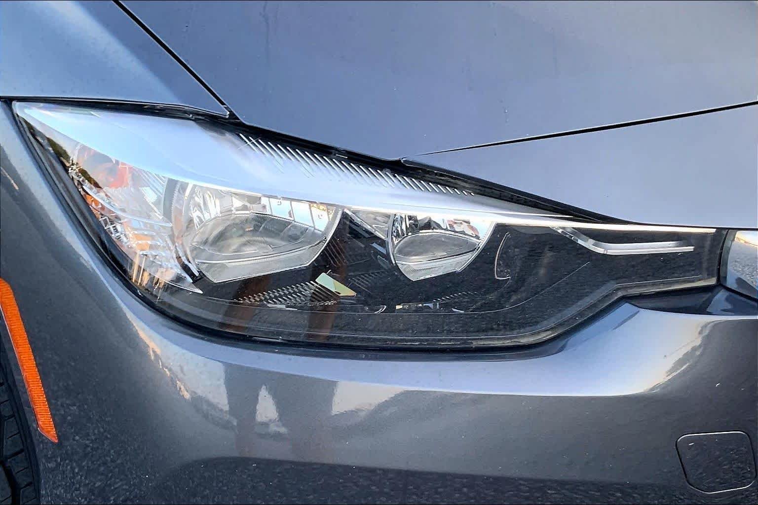 Used 2016 GREY BMW 320i image 26