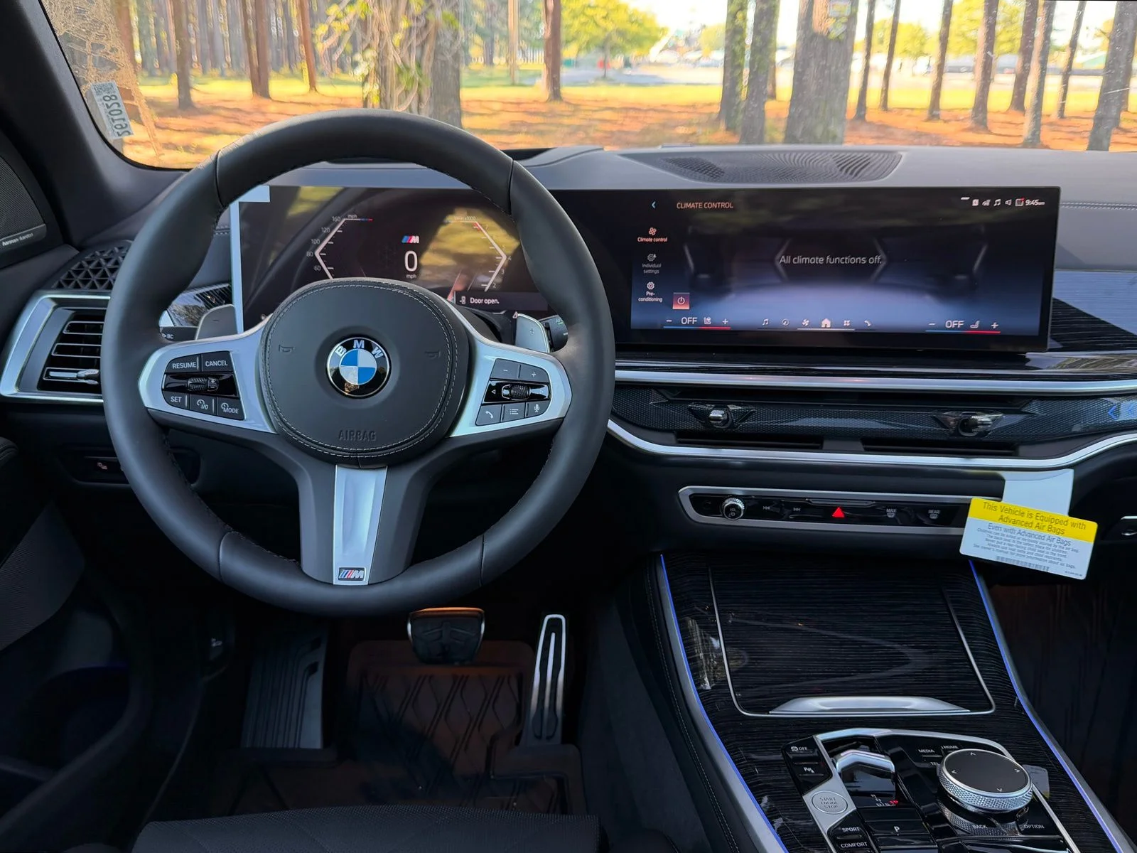 New 2026 Mineral White Metallic BMW xDrive40i image 3