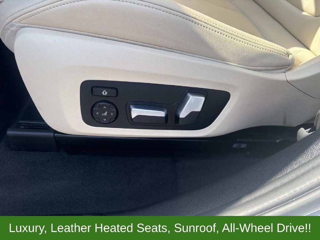 Used 2021 White BMW sDrive30i image 20