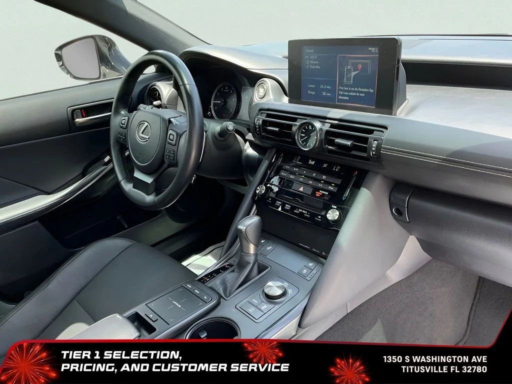 Used 2023 White Lexus 300 image 14