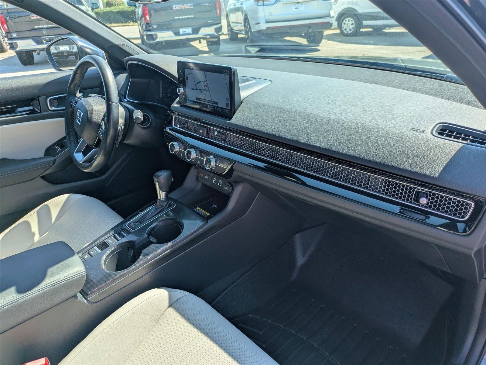 Used 2022 Meteorite Gray Metallic Honda Sport Touring image 37