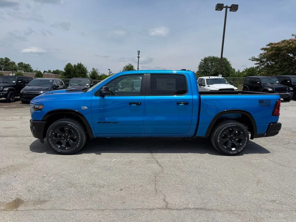 New 2026 Hydro Blue Pearl-Coat Exterior Paint RAM Big Horn/Lone Star image 10