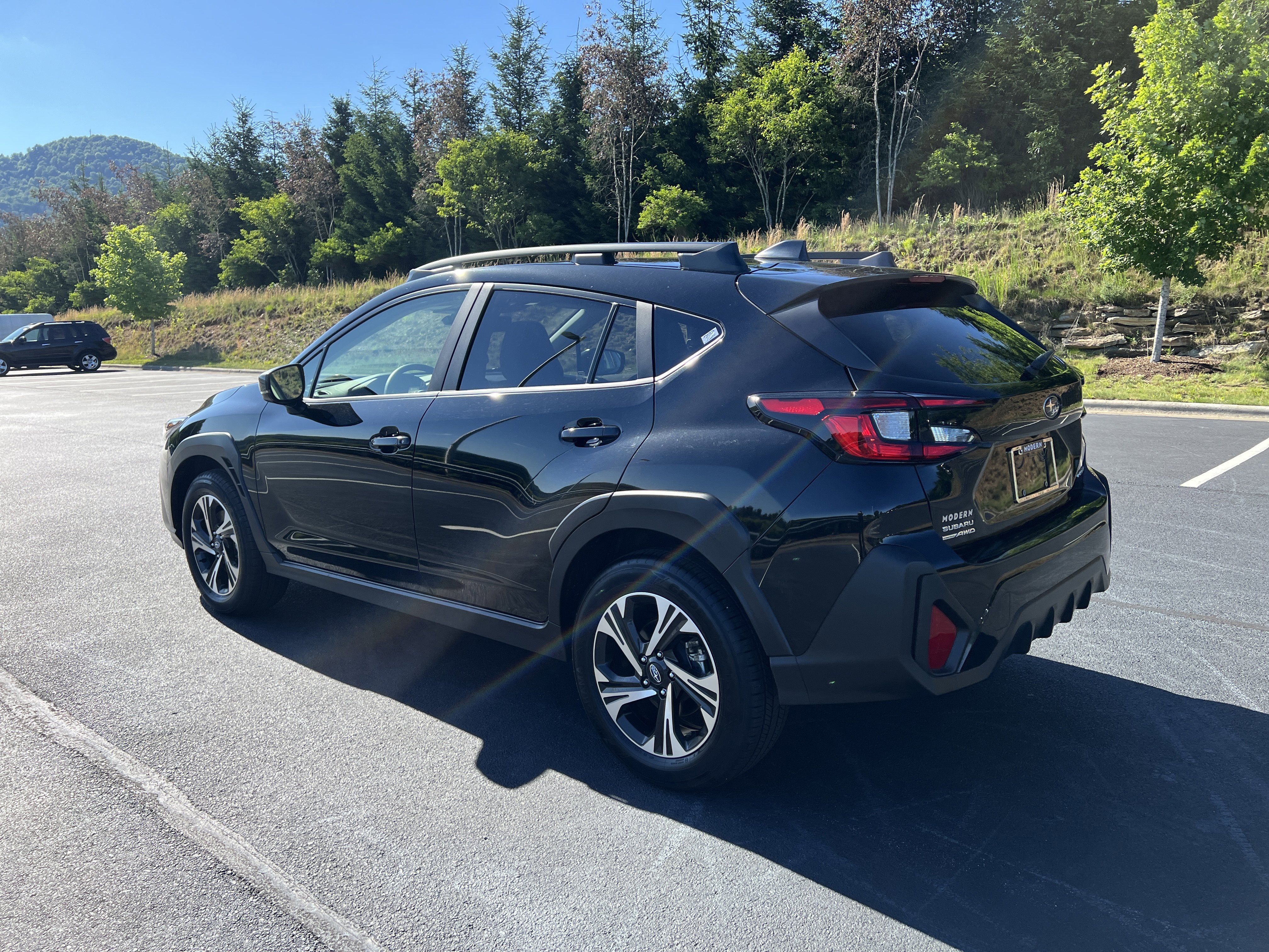 Used 2024 Crystal Black Silica Subaru Premium image 6