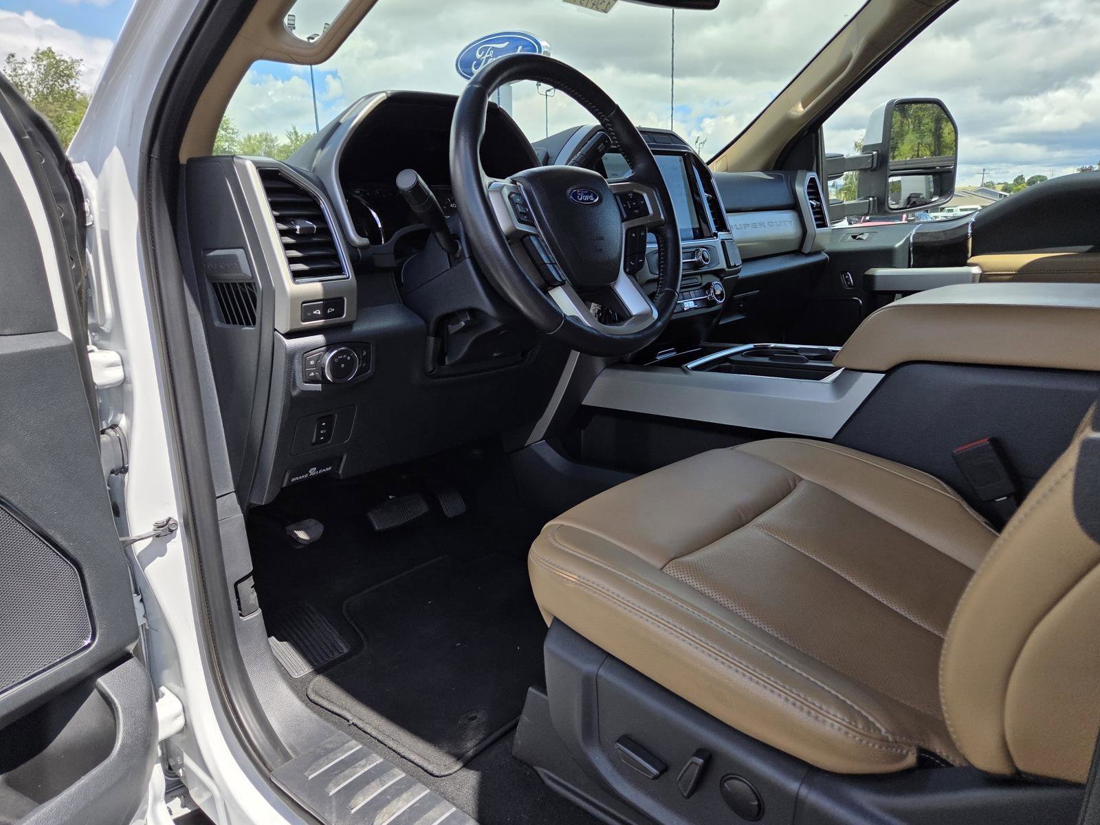 Used 2022 Oxford White Ford LARIAT image 11