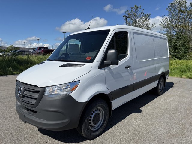 2026 Mercedes-Benz Sprinter Cargo Van Worker