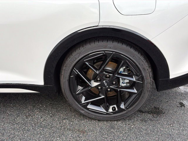 New 2026 Snow White Pearl Kia GT-Line Turbo image 6