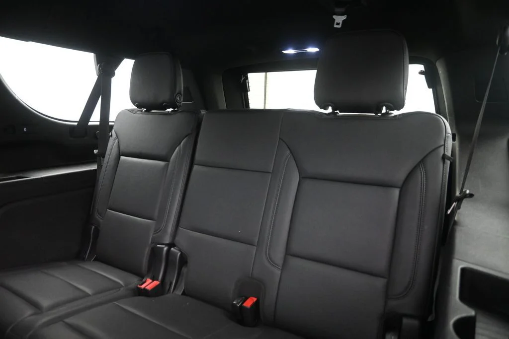 Used 2022 Gray Chevrolet Z71 image 14