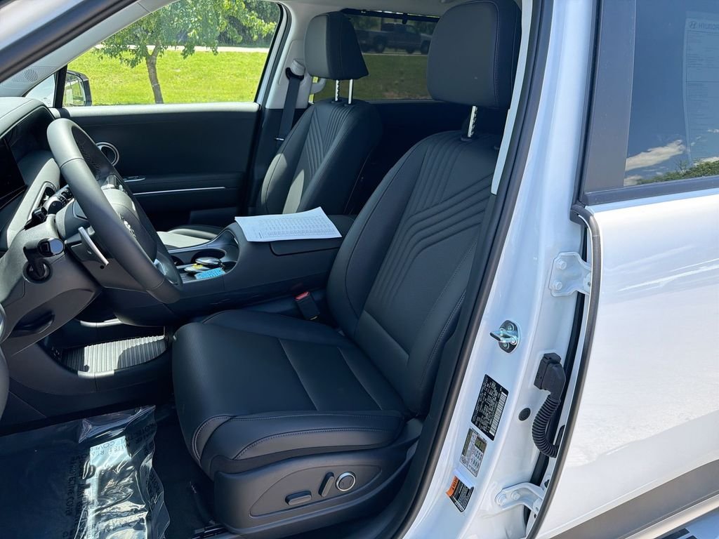 New 2026 White Hyundai SEL AWD image 13