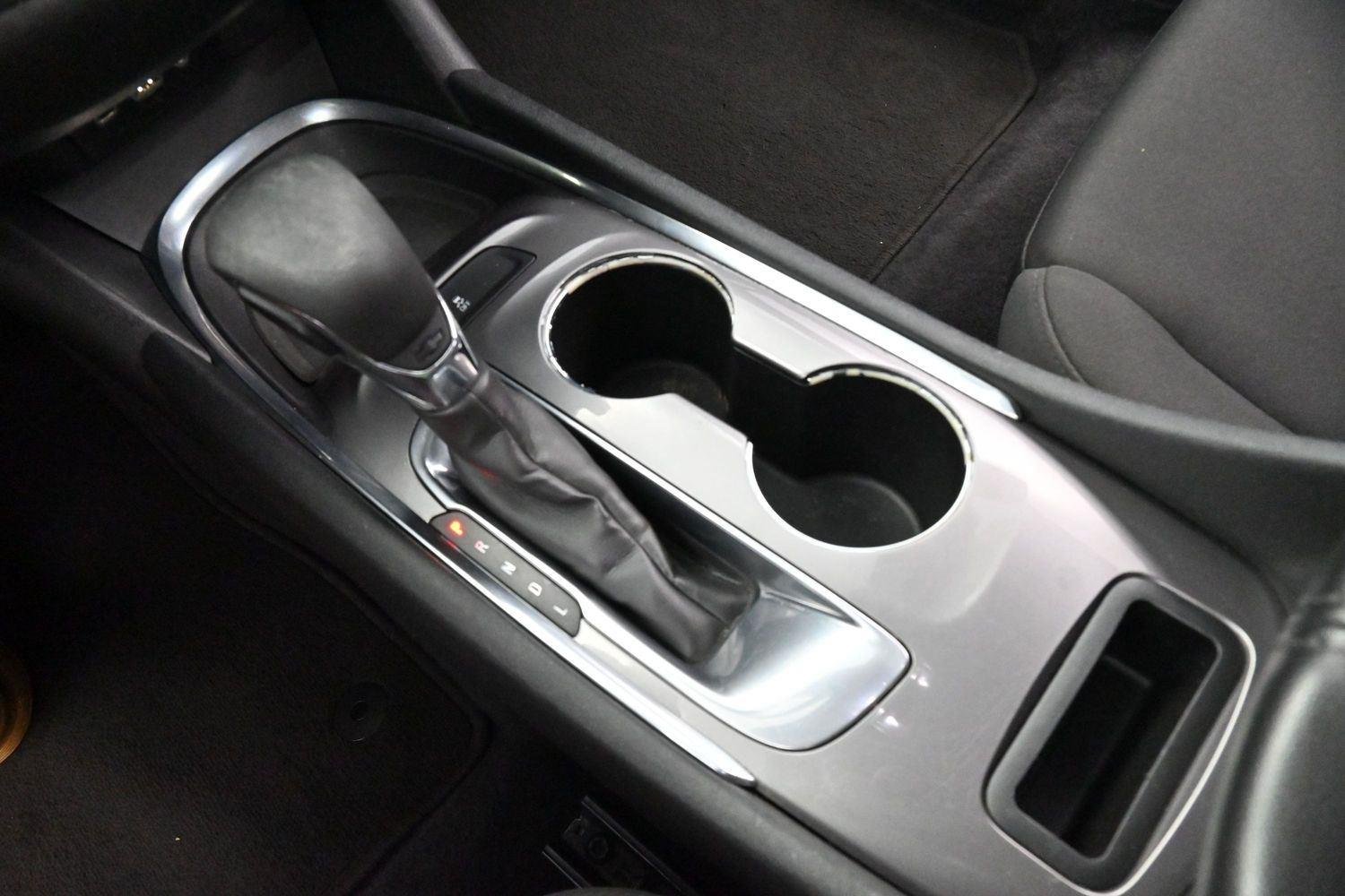 Used 2021 SILVER ICE METALLIC Chevrolet LT image 26