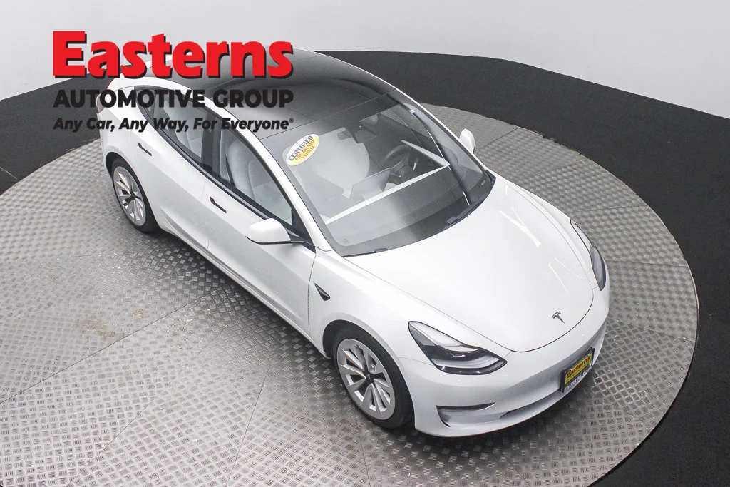 Used 2021 White Tesla Long Range image 3
