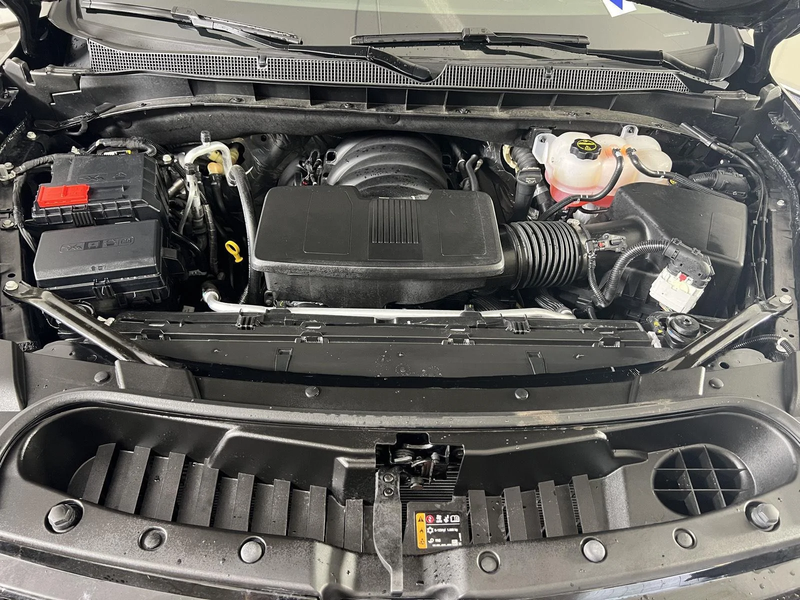 Used 2025 Black Chevrolet RST image 27