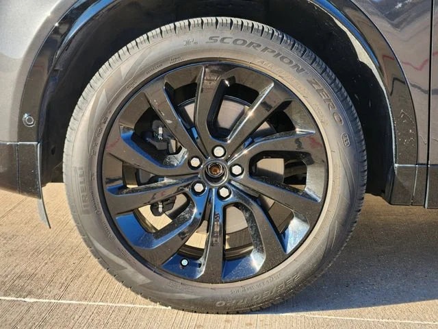 Certified Used 2025 Gray Land Rover SE image 10