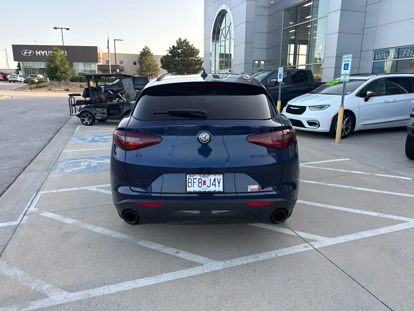 Used 2019 BLUE Alfa Romeo Sport image 6