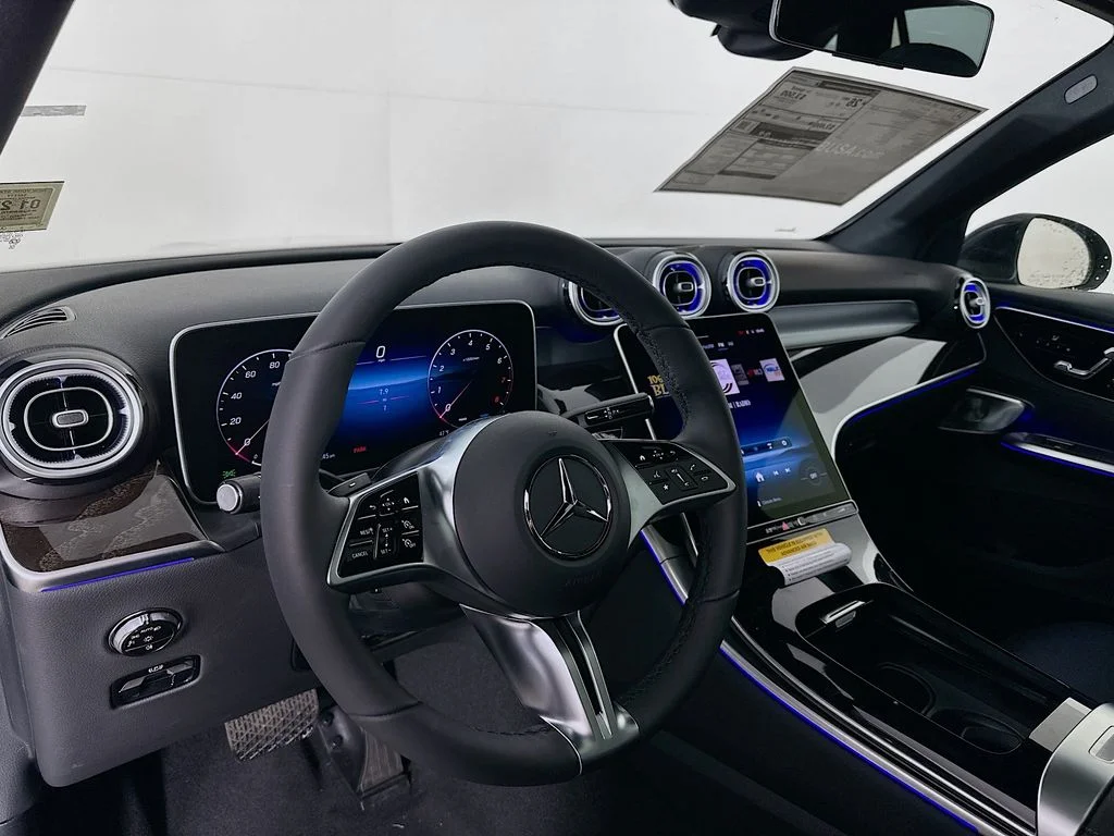 Used 2026 Black Mercedes-Benz GLC 300 image 8