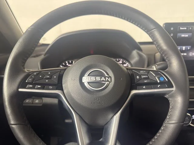 Used 2024 Red Nissan 2.5 SL image 19