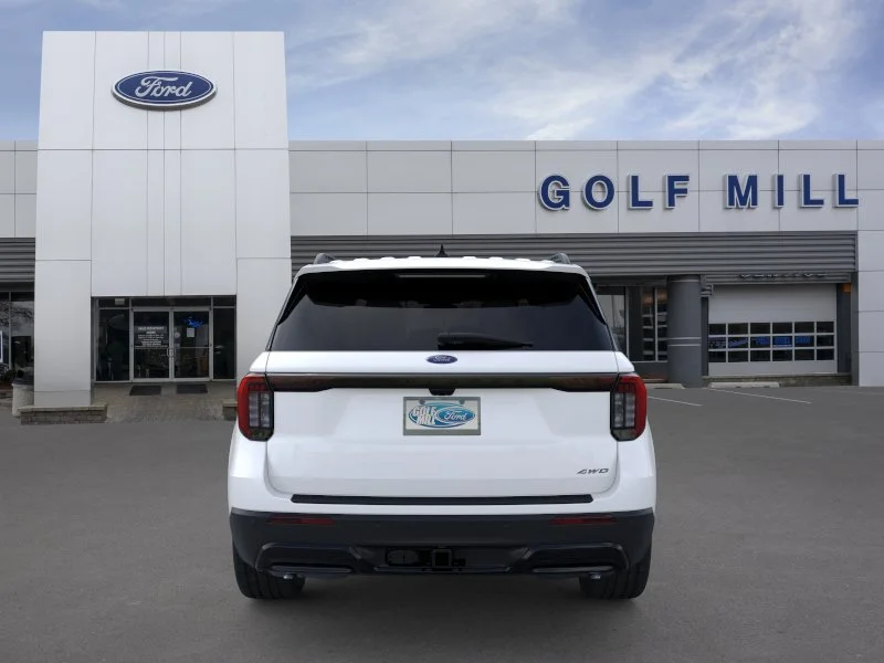 New 2026 Star White Metallic Tri-Coat Ford ST-Line image 4