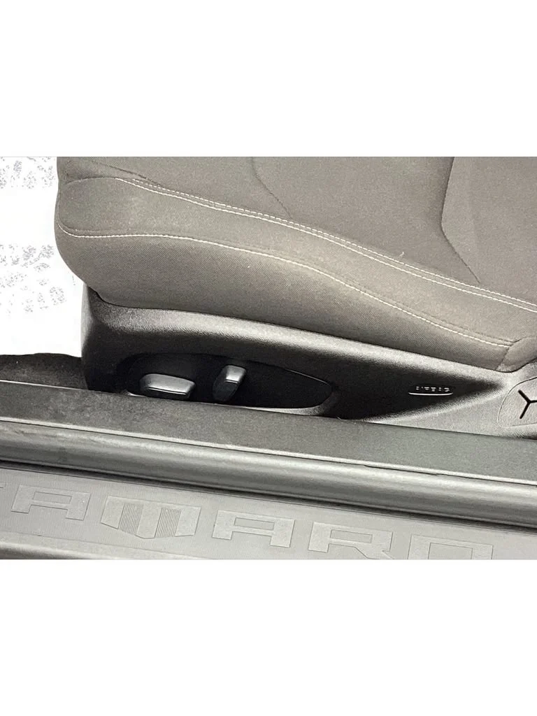 Used 2018 BLACK Chevrolet 1LT image 33
