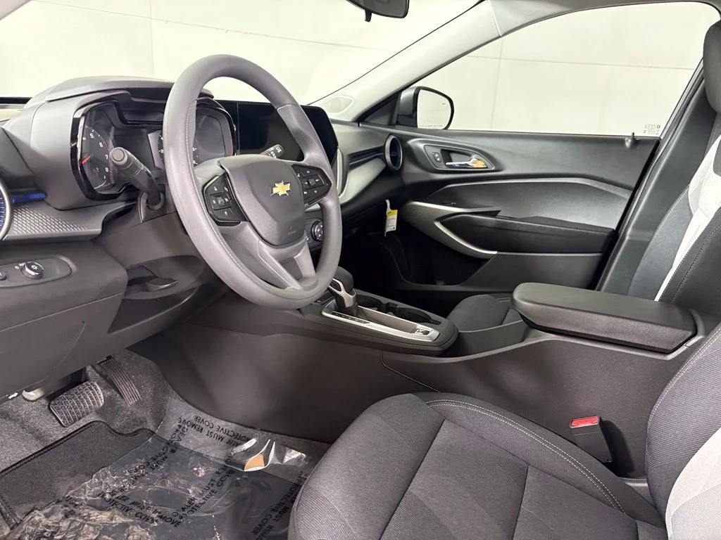 2026 Chevrolet Trax LS - Photo 26