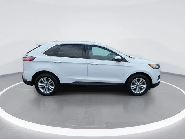 Used 2019 White Ford SEL image 9