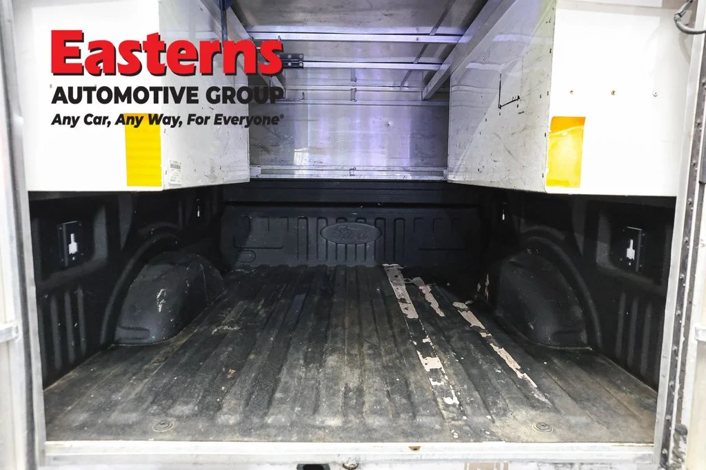 Used 2016 White Ford XL image 9