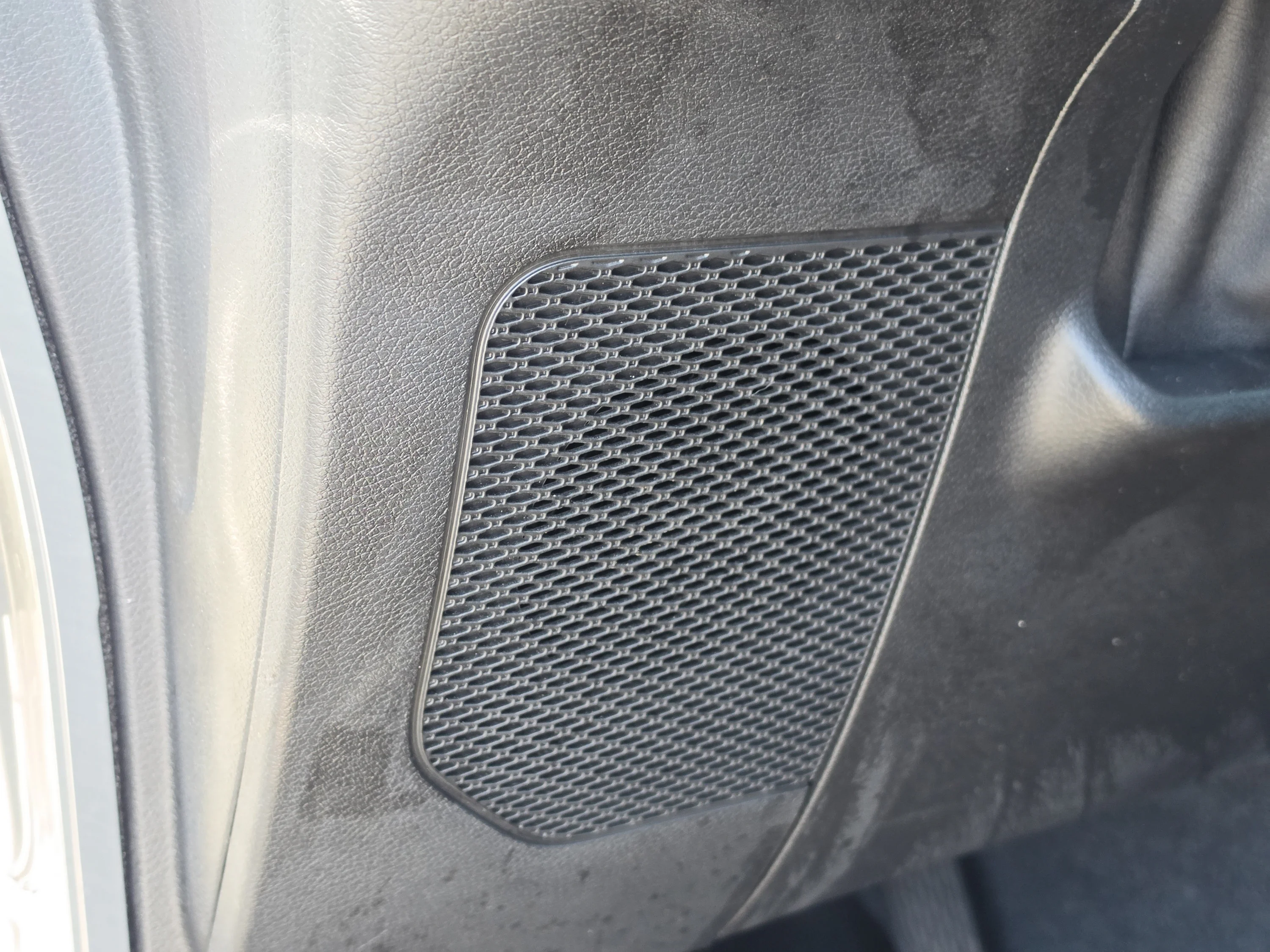 Used 2020 Sting-Gray Clearcoat Jeep Sport S image 26