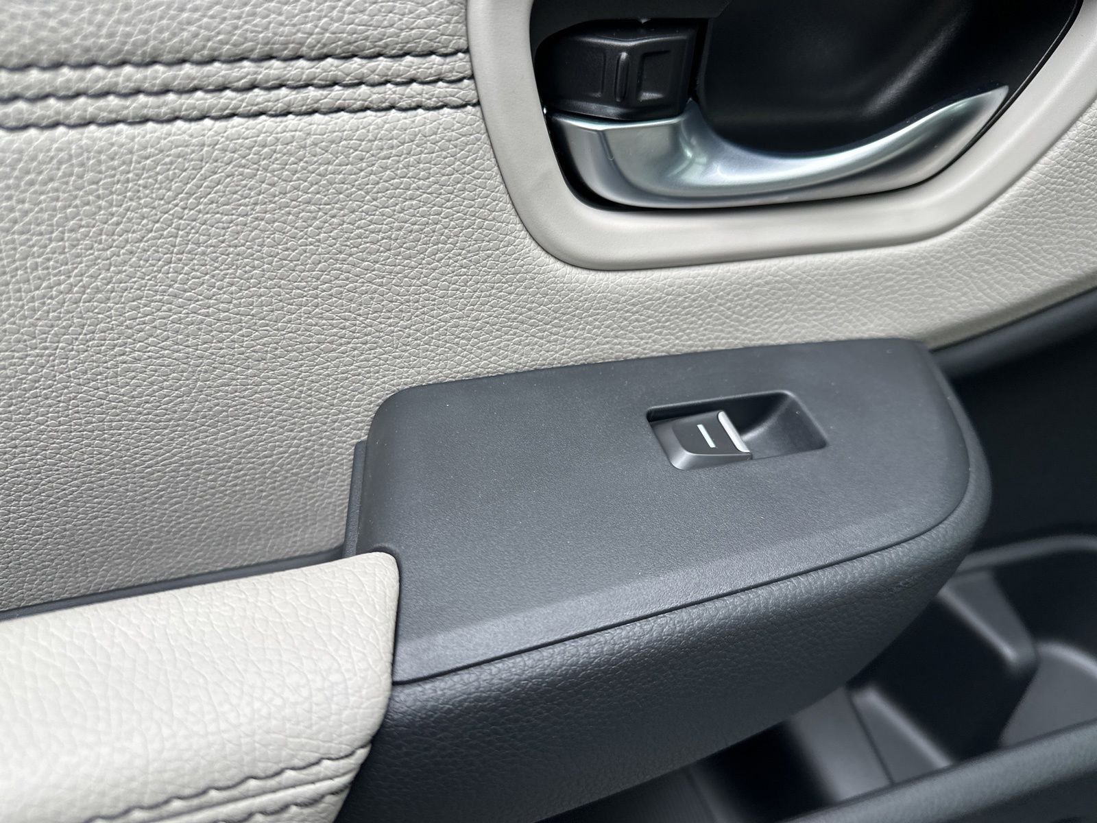 New 2026 Silver Honda Touring image 28