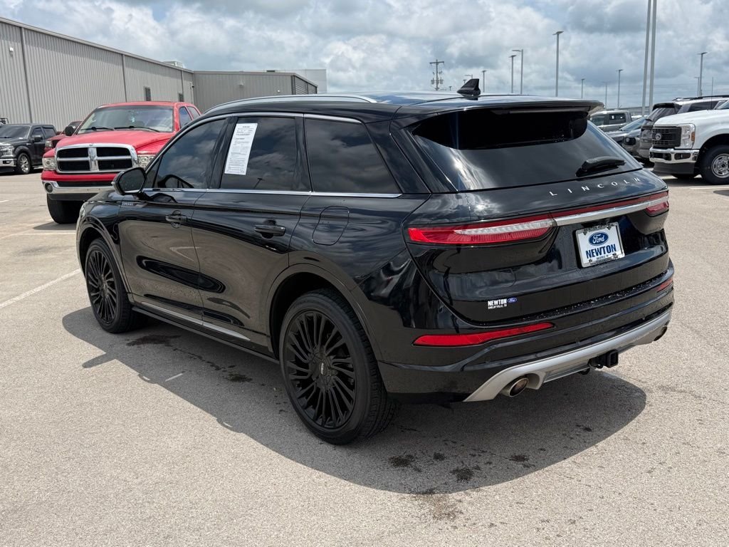 Used 2022 Black Lincoln Reserve image 38