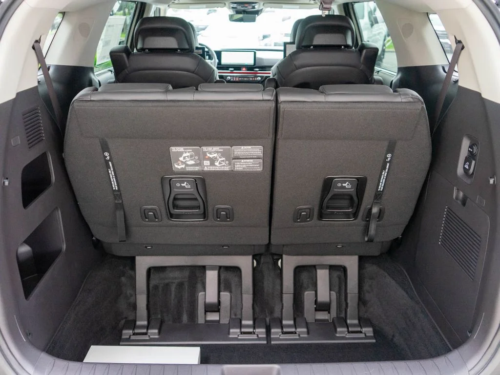 New 2026 Ivory Silver Kia SX Prestige image 35