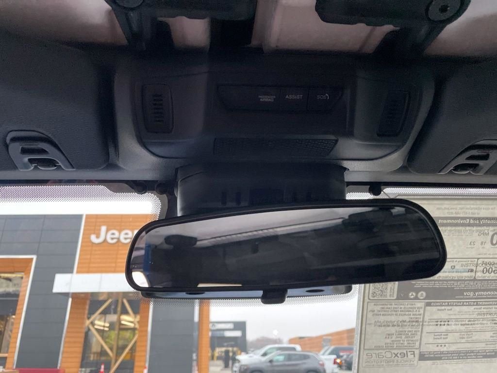 2026 Jeep Wrangler 4-Door Willys - Photo 25