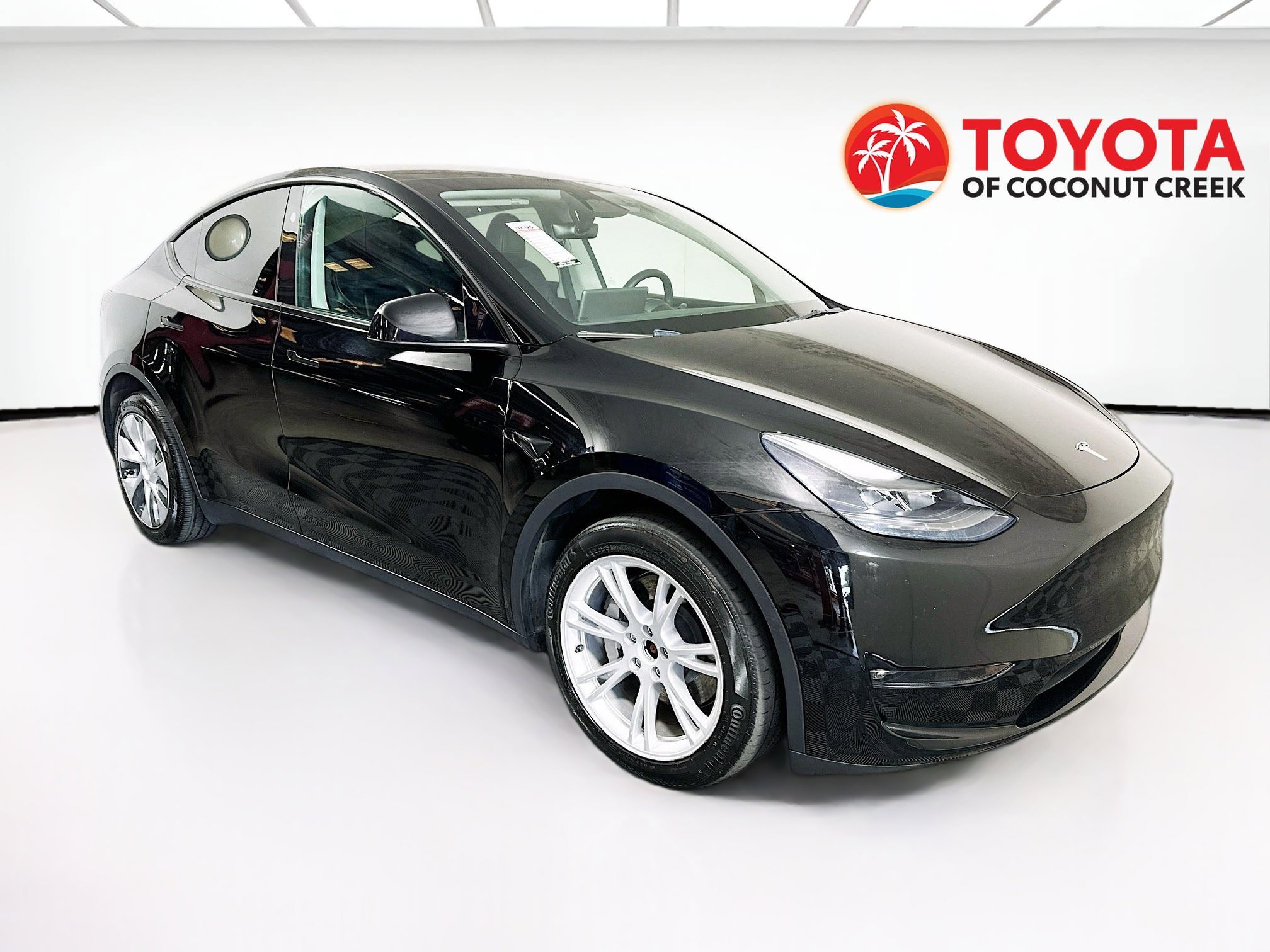 2023 Tesla Model Y Long Range Dual Motor All-Wheel Drive's photo