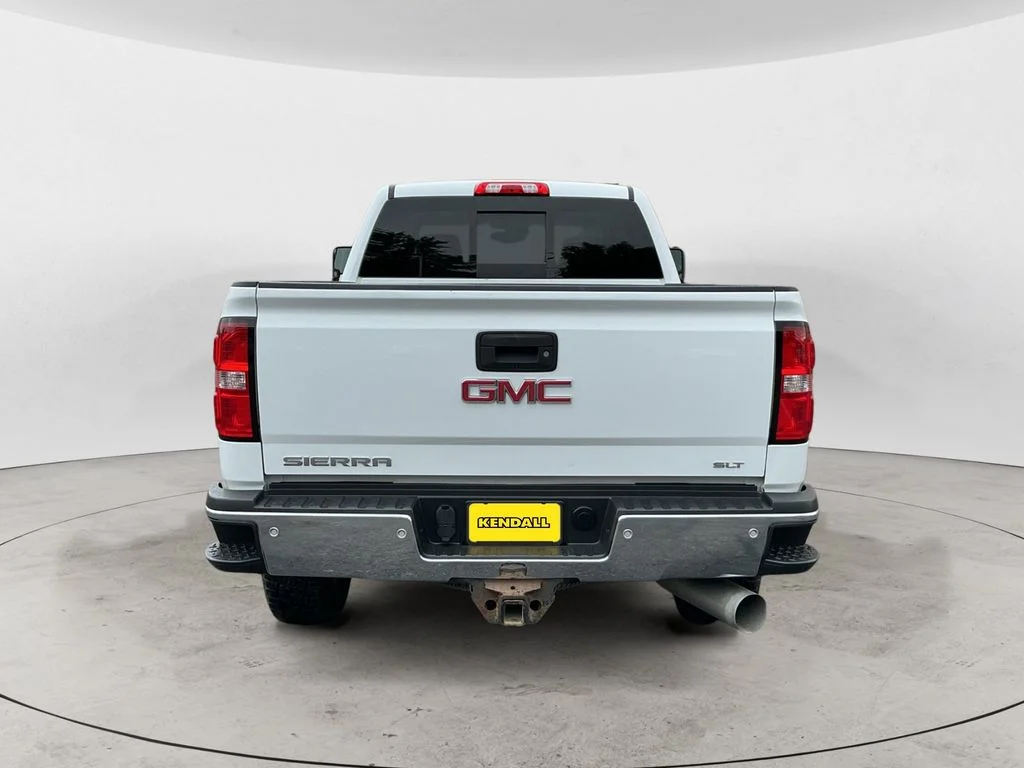 Used 2018 White GMC SLT image 6