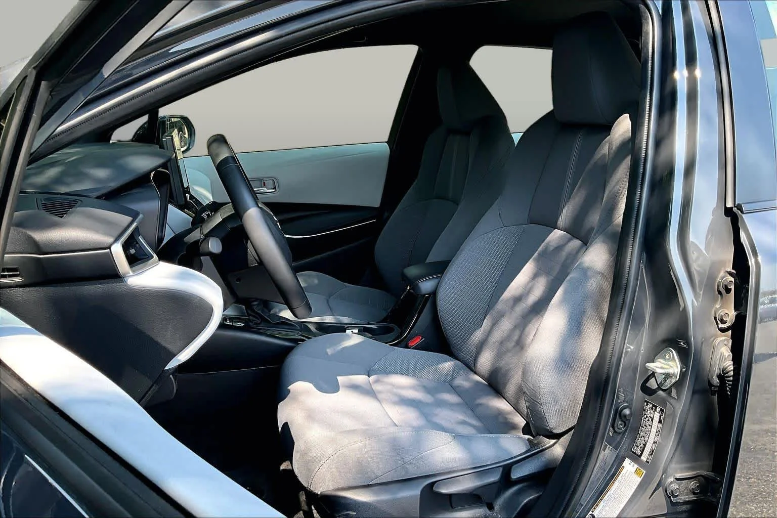 Used 2025 Underground Toyota Hybrid SE image 8