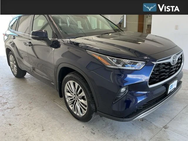 2026 Toyota Highlander Hybrid Platinum AWD's photo