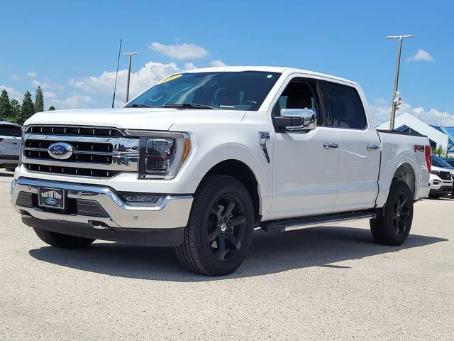 Used 2022 White Ford Lariat image 31