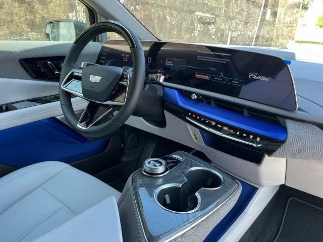 2027 Cadillac OPTIQ Luxury - Photo 24