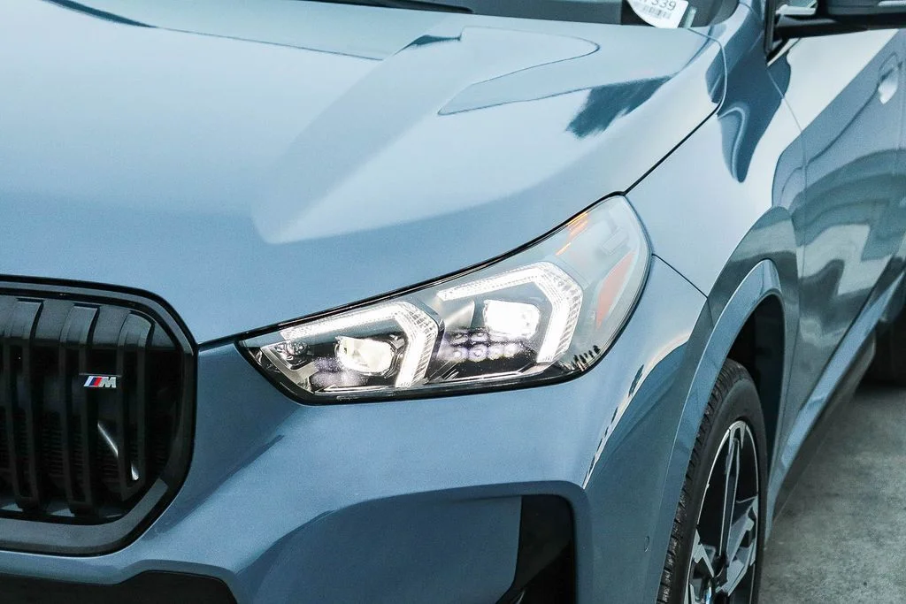 Used 2024 Gray BMW M35i image 5