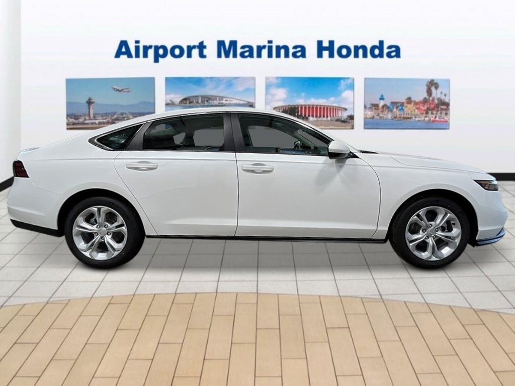 New 2026 Platinum White Pearl Honda LX image 7