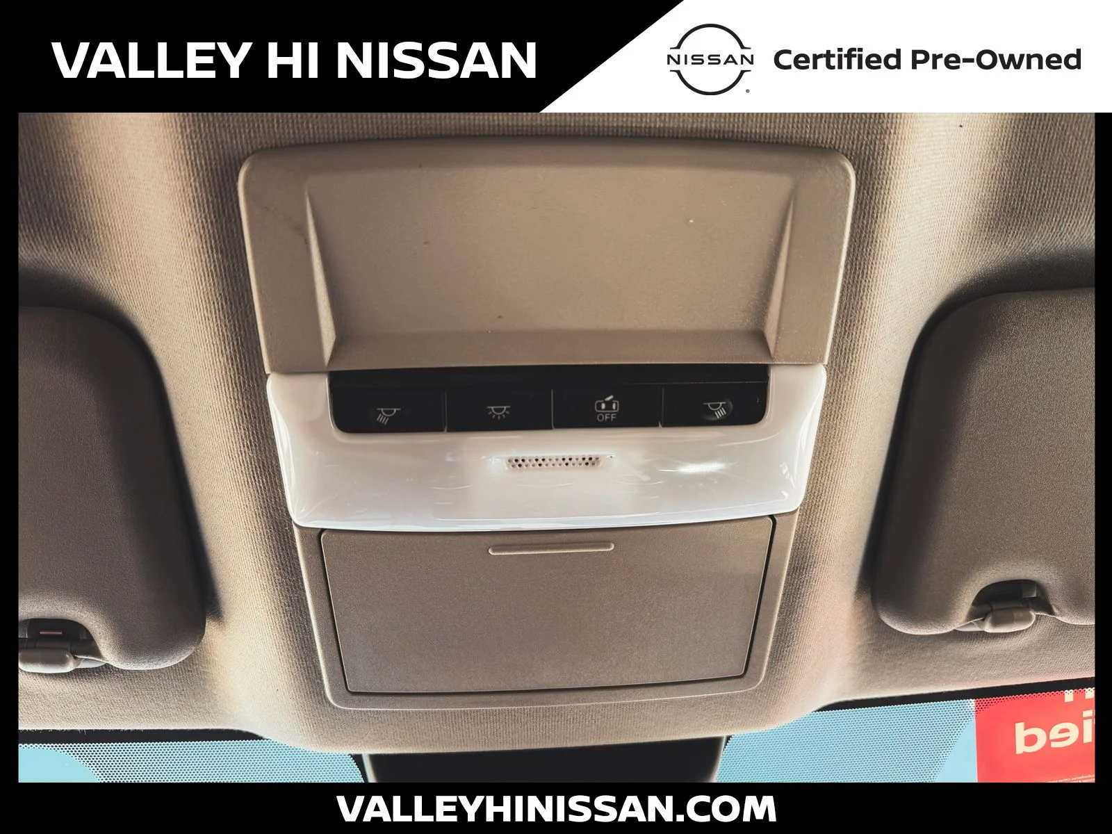 Used 2025 Gray Nissan SR image 28