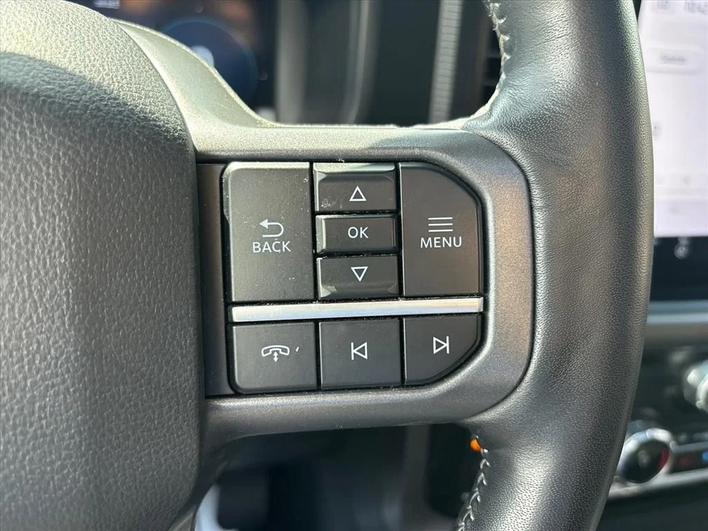 Used 2024 Gray Ford Lariat image 31