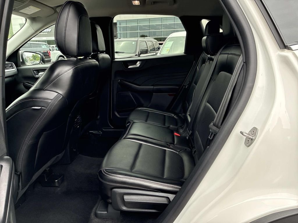 Used 2024 White Ford Platinum image 16