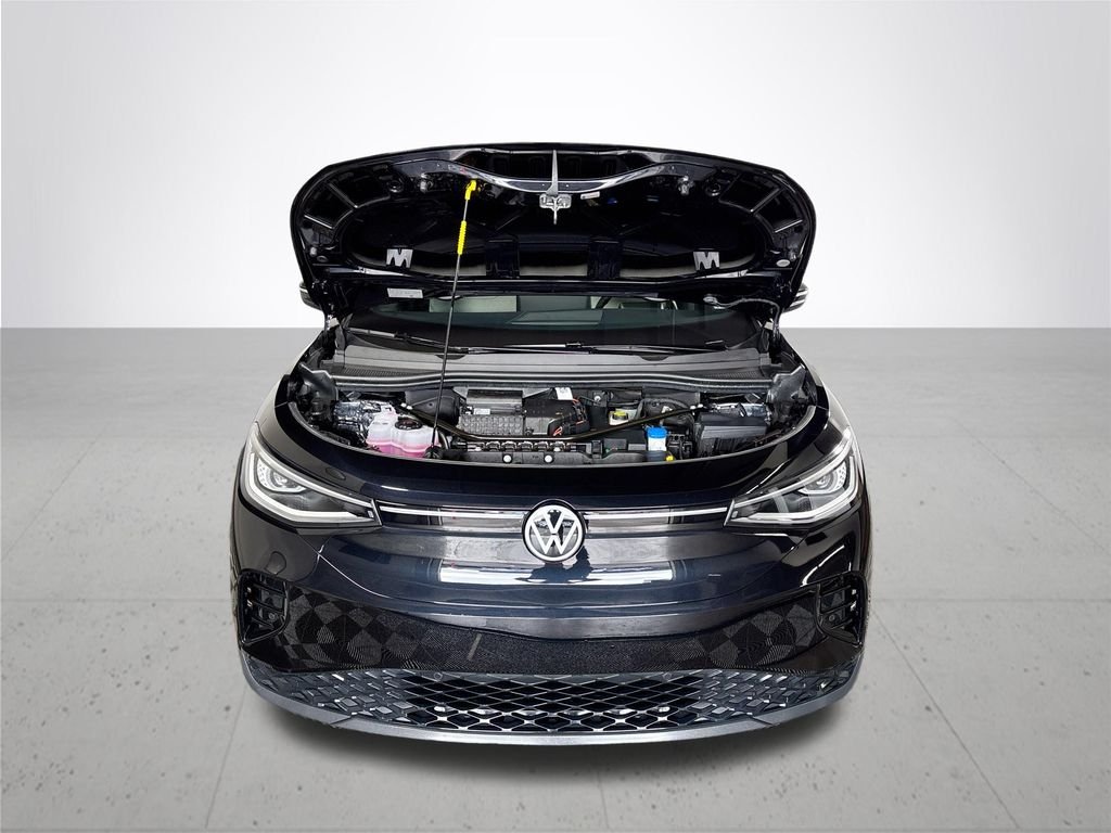 Certified Used 2025 Deep Black Volkswagen Pro S image 25