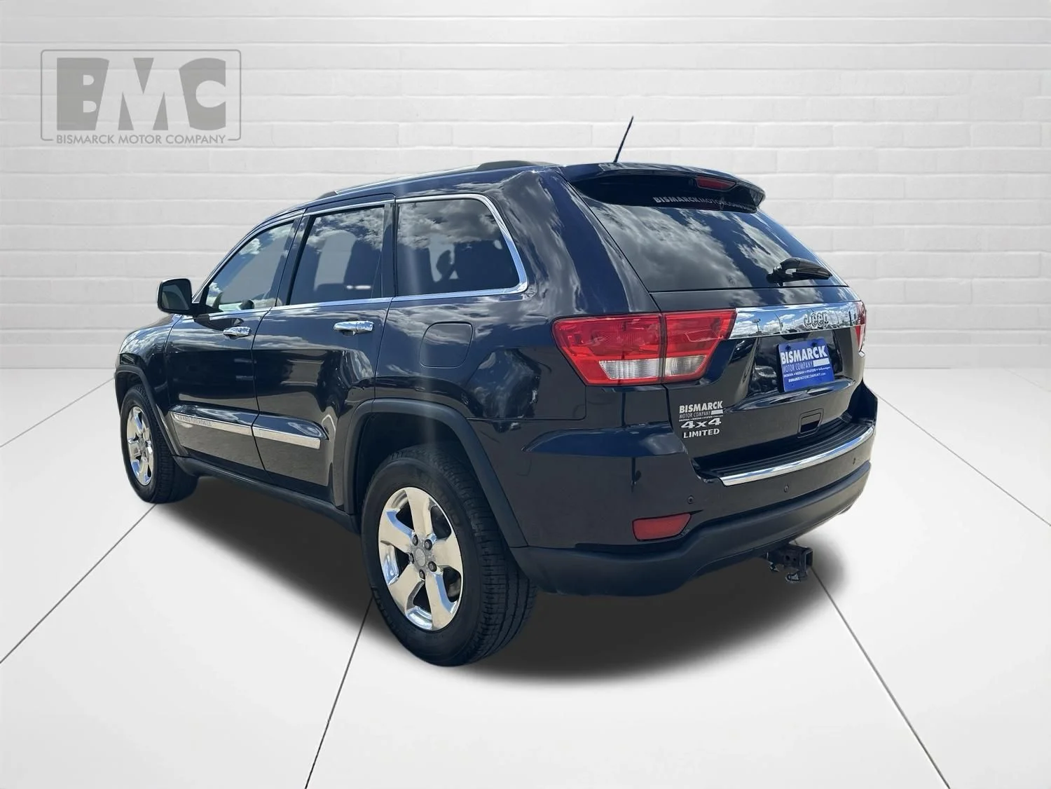 Used 2011 Black Jeep Limited image 4