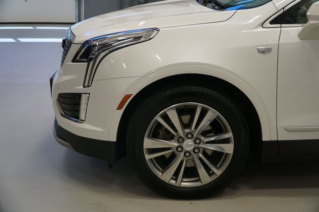 Certified Used 2023 Crystal White Tricoat Cadillac Premium Luxury image 12