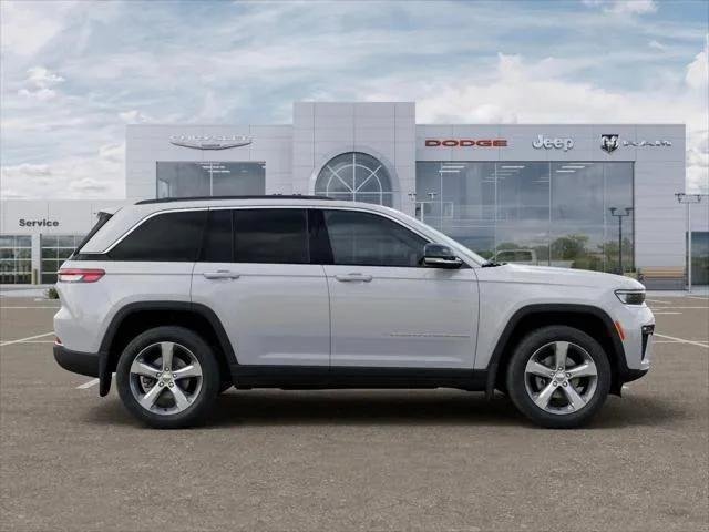 New 2026 Bright White Clear-Coat Exterior Paint Jeep Limited image 99