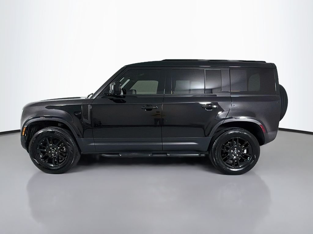 Used 2025 Black Land Rover S image 8