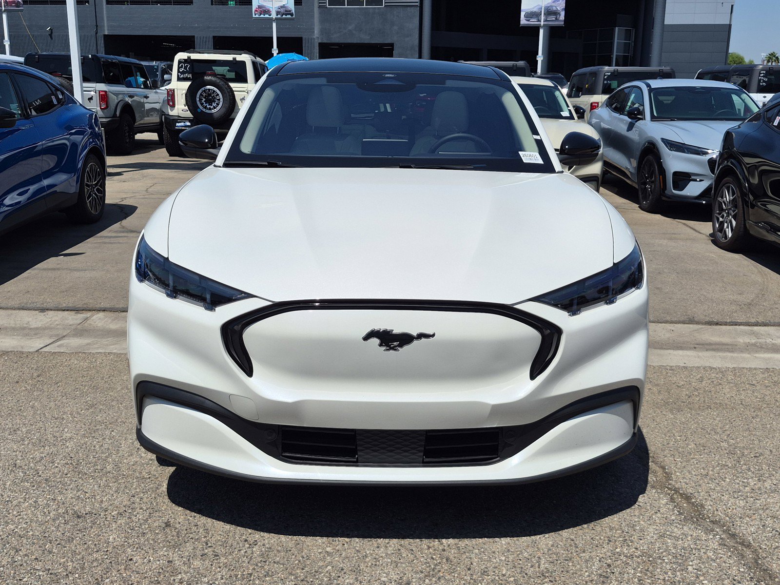 New 2026 Star White Metallic Tri-coat Ford Premium image 2