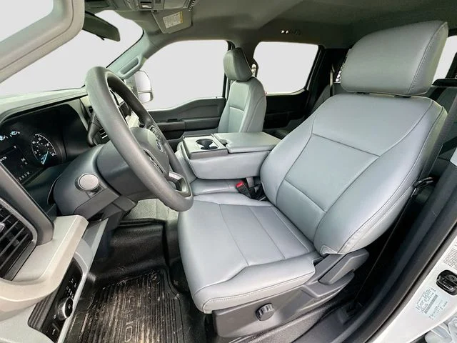 New 2026 Oxford White Ford XL image 14